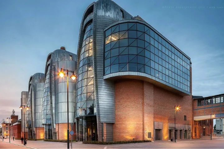 Łódzka Przygoda: Nauka, Historia i Sztuka Filmowa